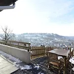 Panoramic Retreat In Ferienhaus *