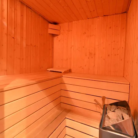 Panoramic Retreat In 말메디