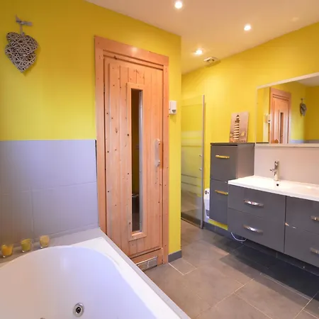 Panoramic Retreat In *